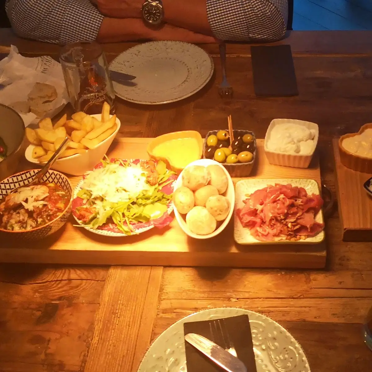 Highlights, tapas & wine