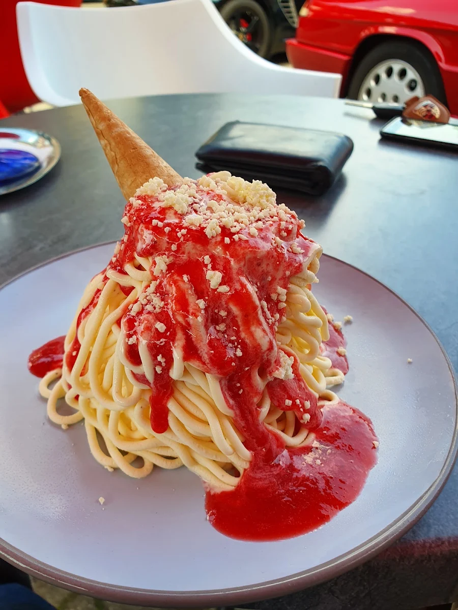 Spaghetti Eis