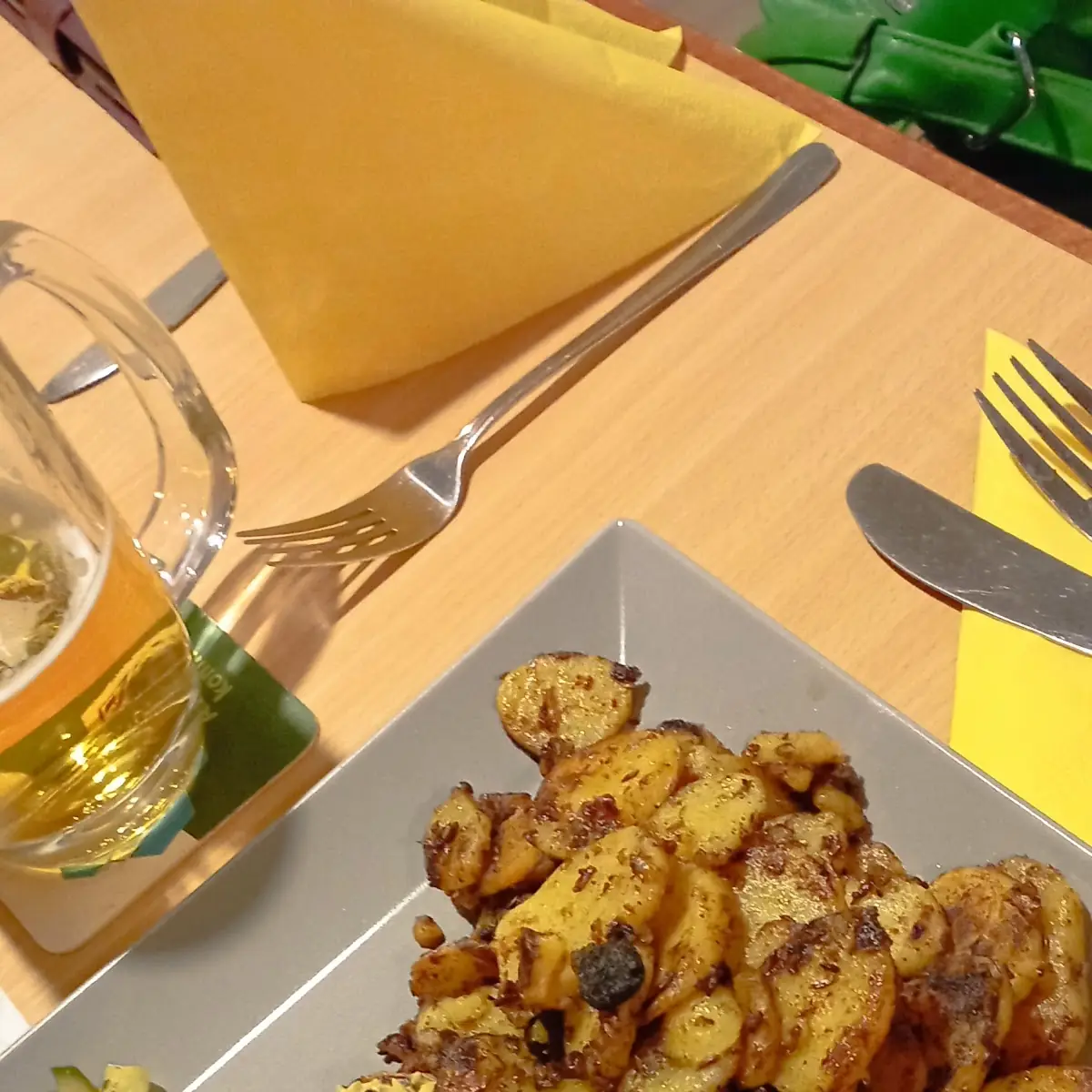 Thüringer Rostbrätel, Gaststätte Die Ellern, Bowlingbahn und Biergarten