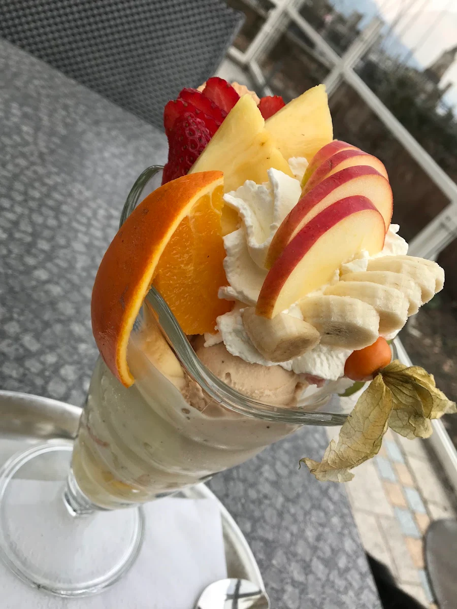 Obstbecher