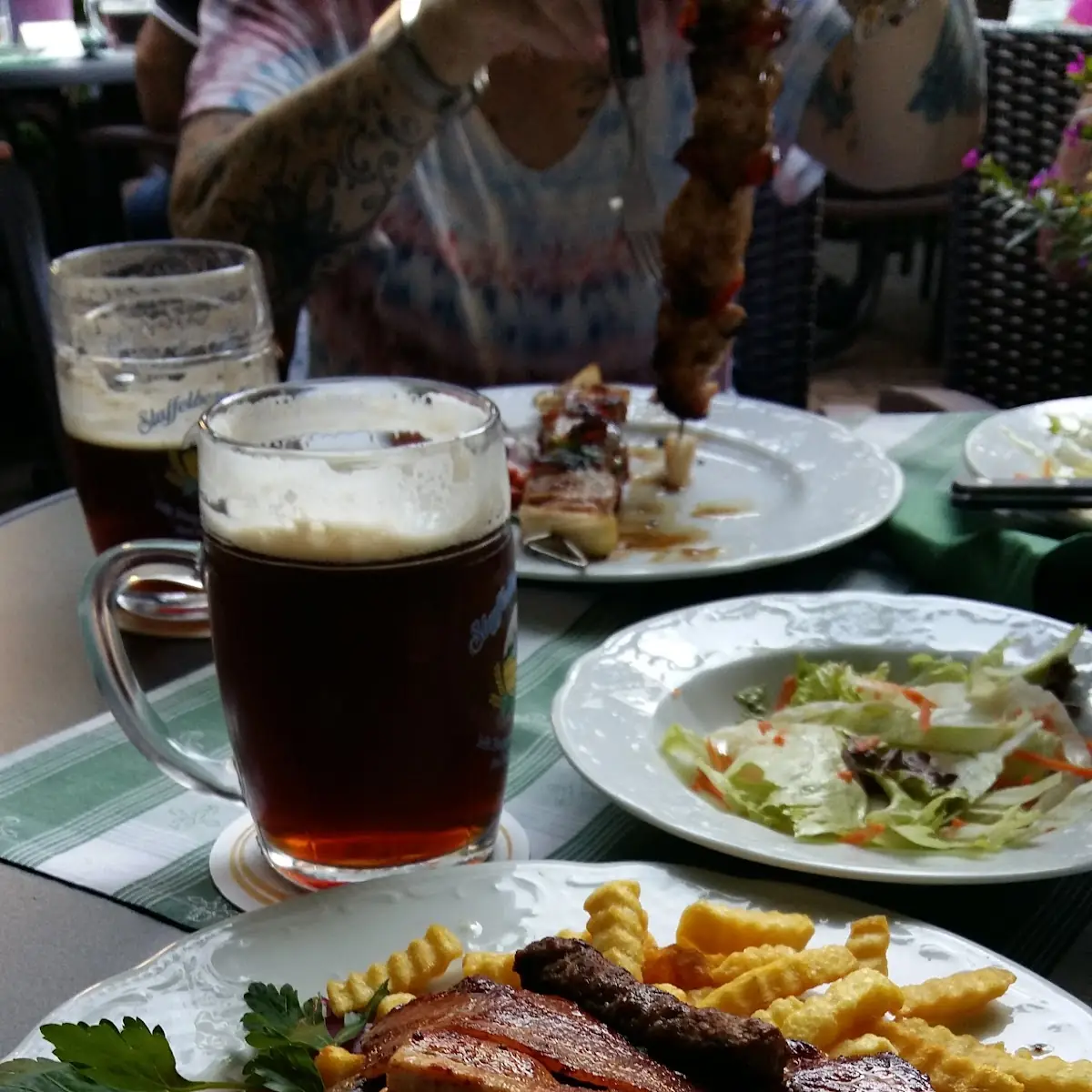 Highlights, Gaststätte "Bei Uns"