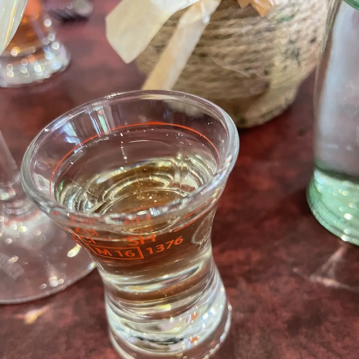 Schnaps, Restaurant Mr.Hoh