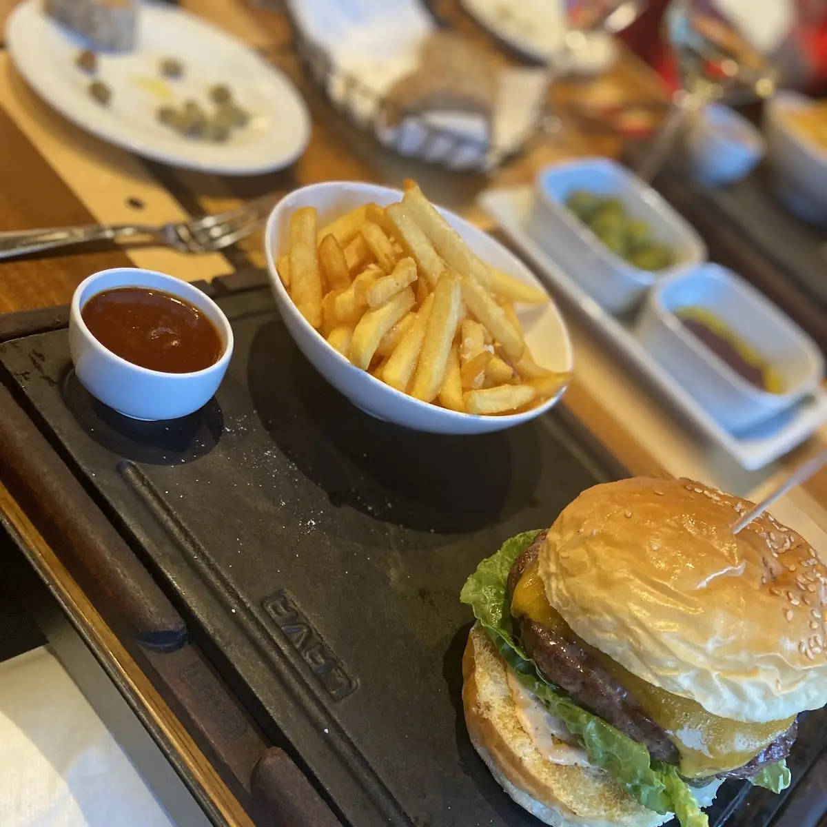Hamburger, Casa Beef
