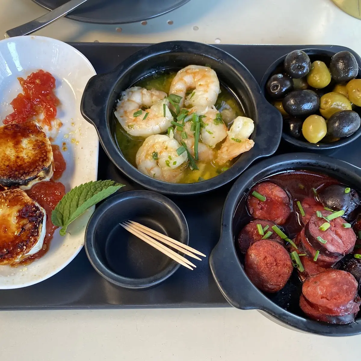 Tapas, Salon 3SEIN gastrobar