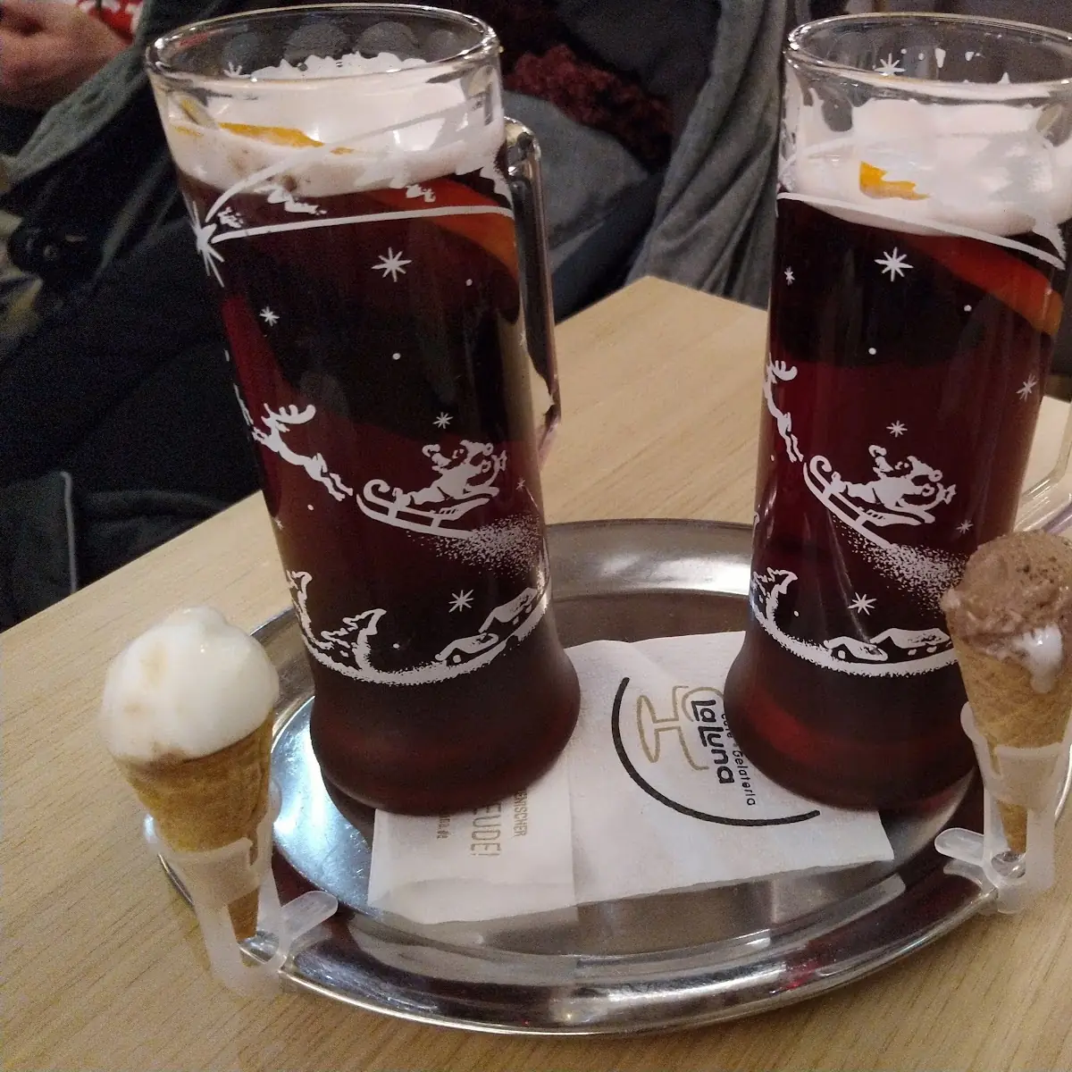 Cola, Café La Luna