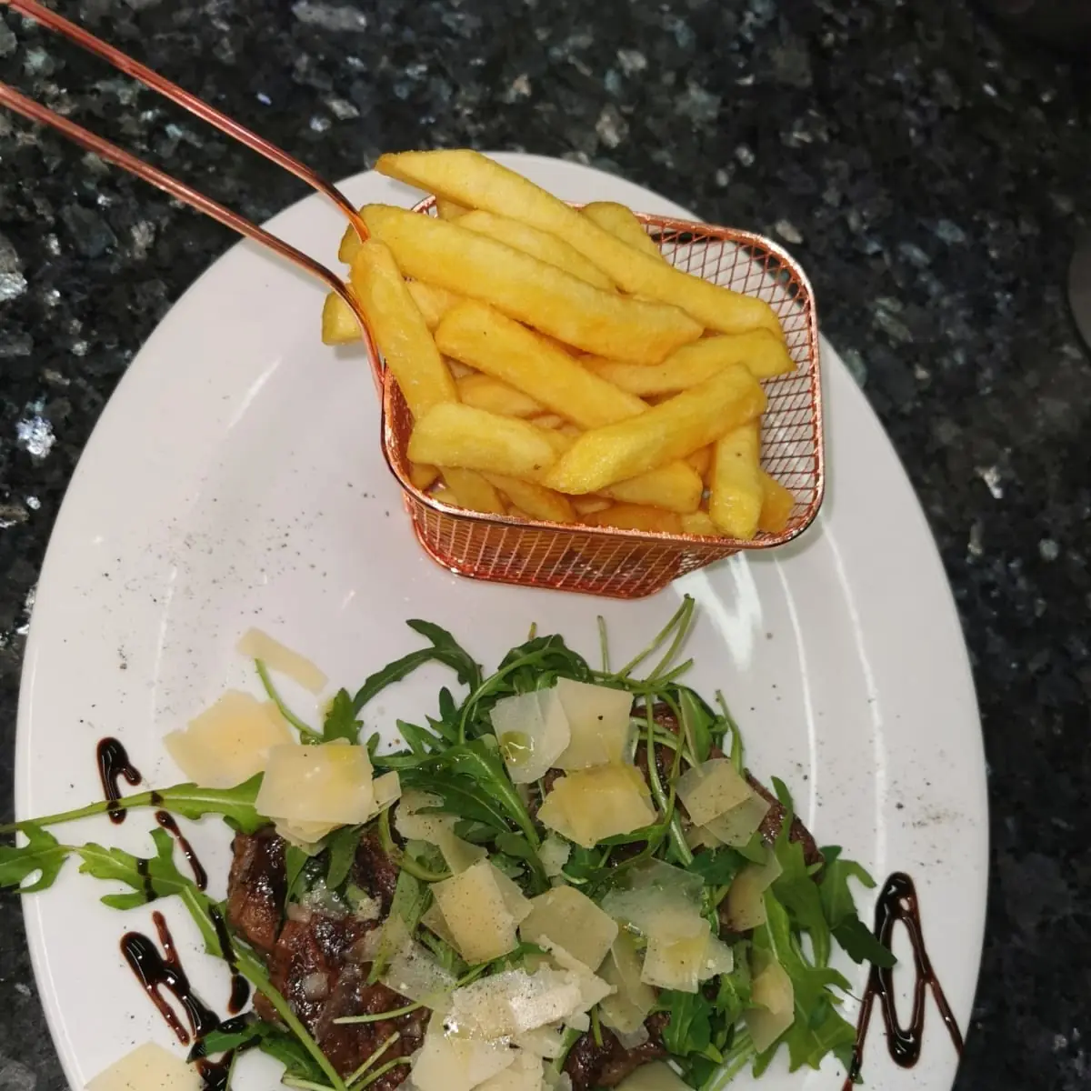 Highlights, Pizzeria Pizz e Cor Neuss