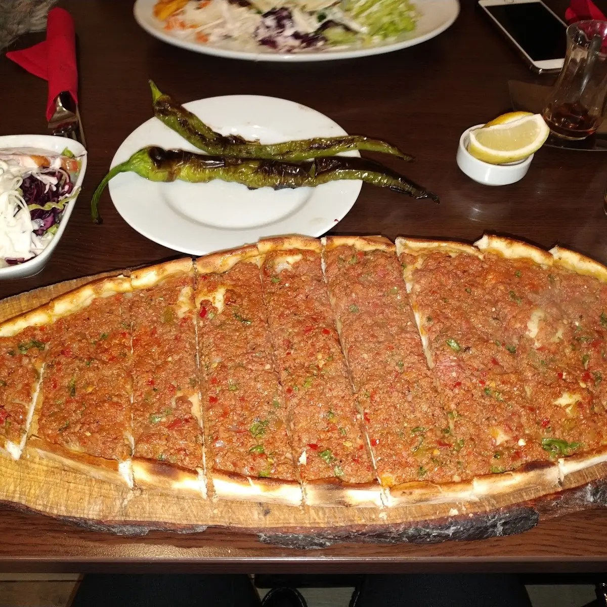 Pide Mit Hackfleisch
