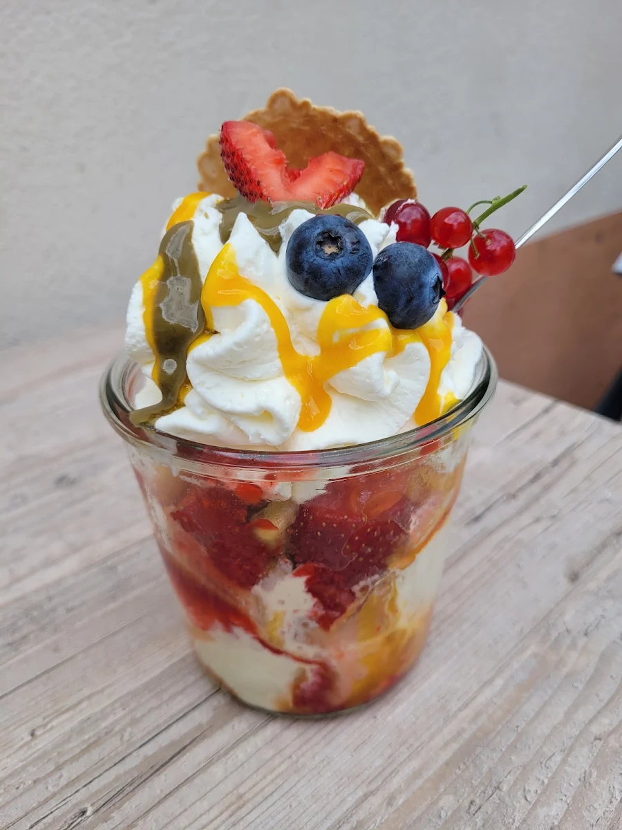 Früchtebecher, Eis-Saviane
