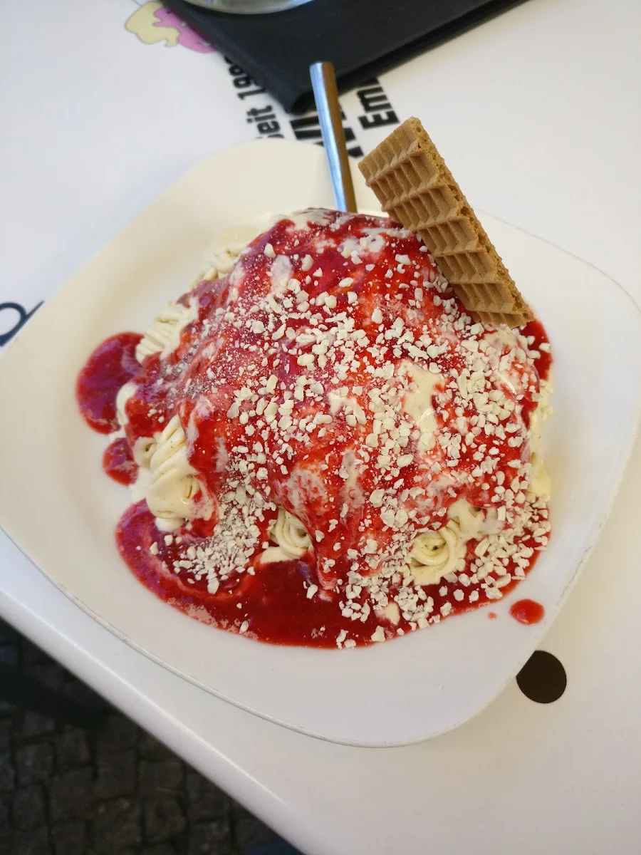 Spaghetti Eis, Eis-Saviane