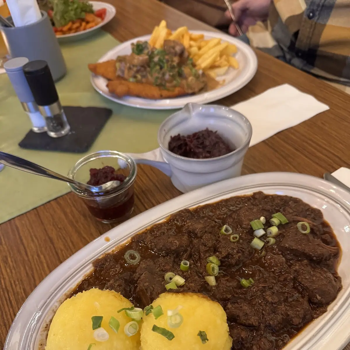 Wildschweingulasch