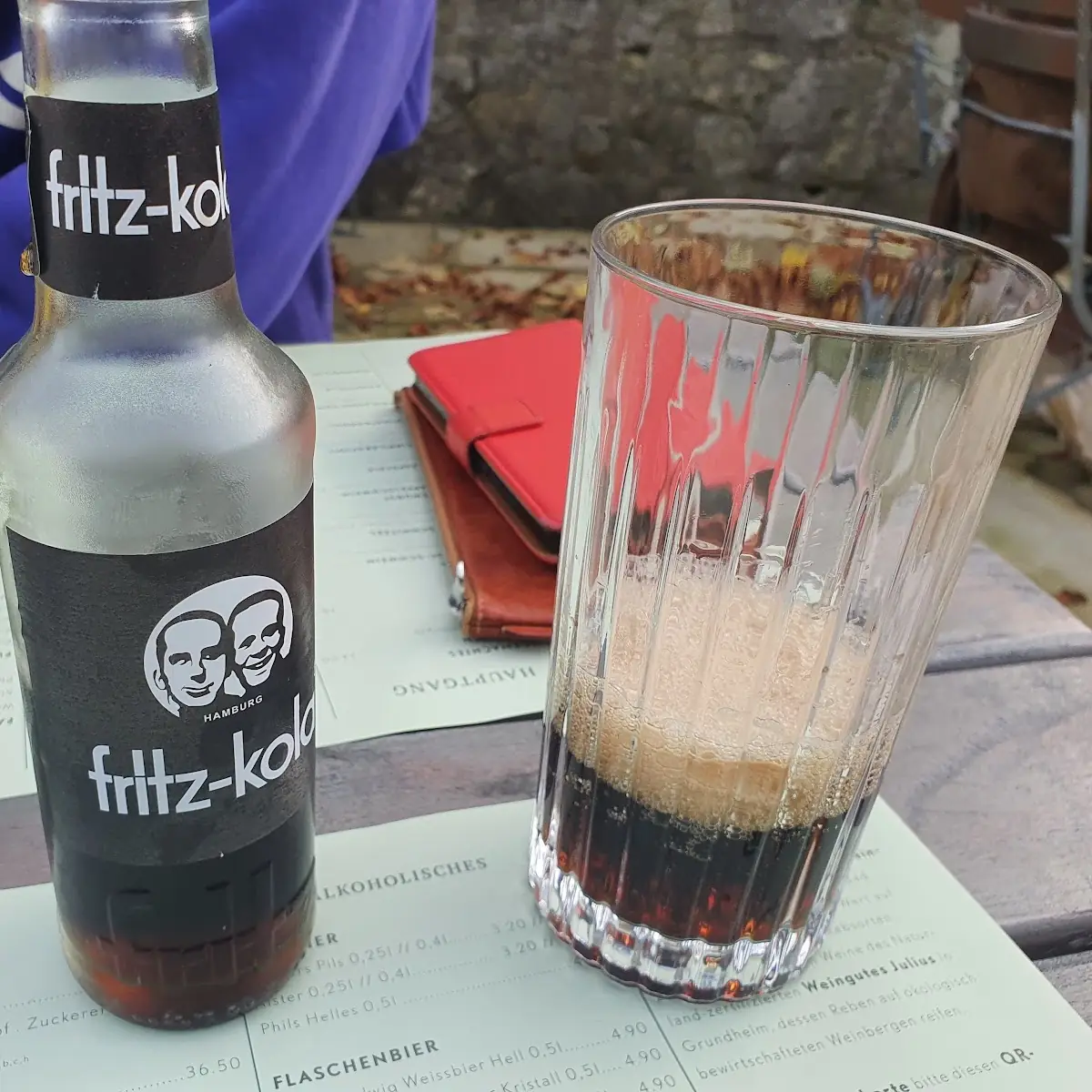 Cola, Burghaus