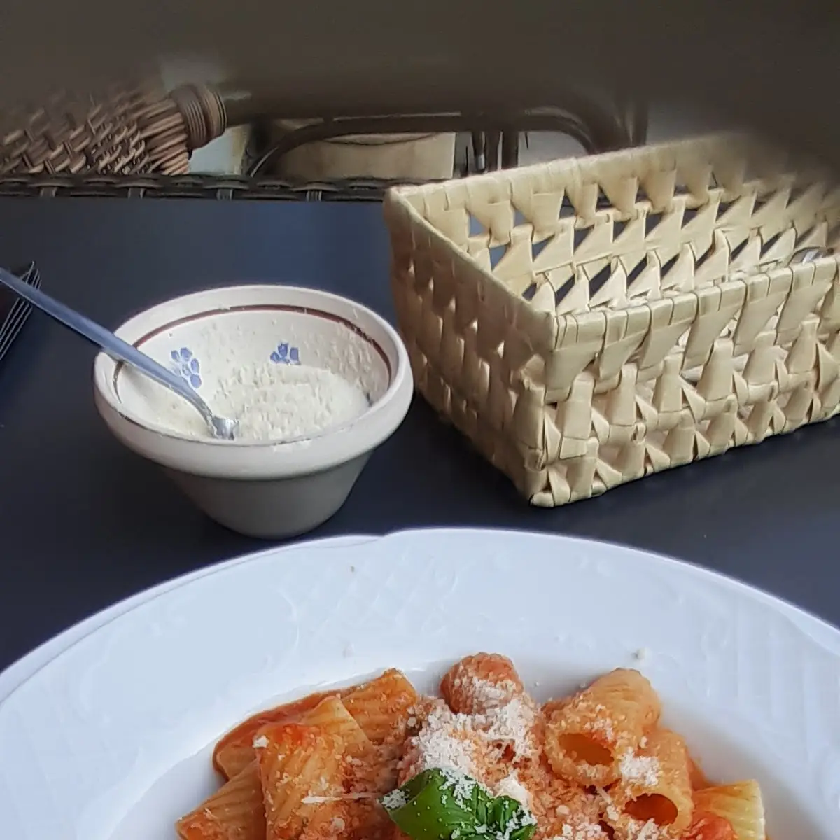 Rigatoni, Pizzeria Santa Lucia