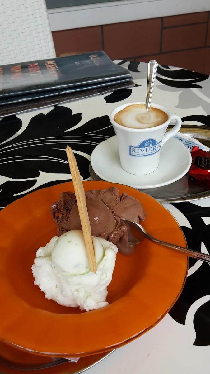 Gemischtes Eis