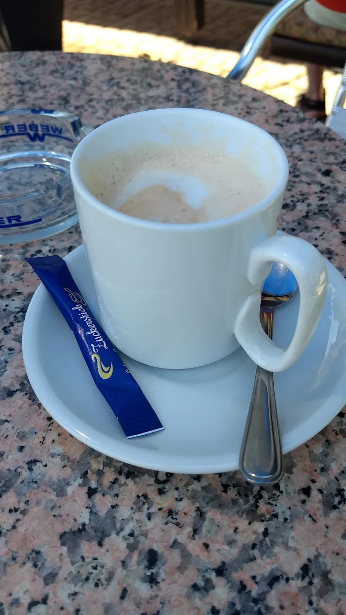 Milchkaffee, Eiscafé Carmen