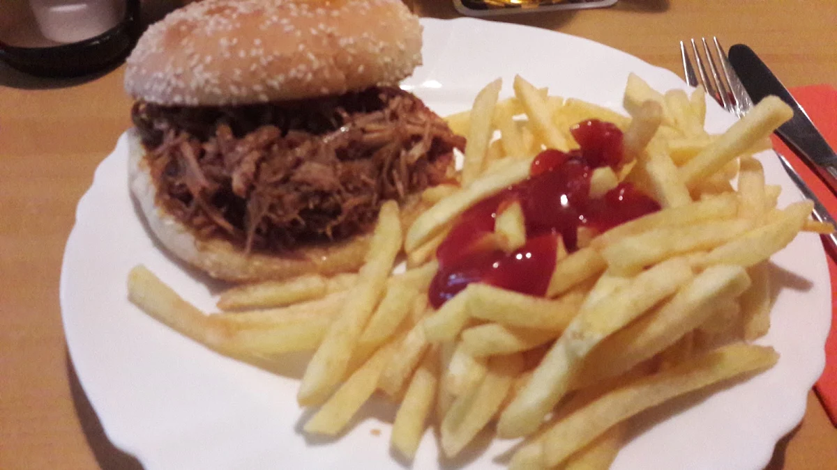 Pulled Pork Burger