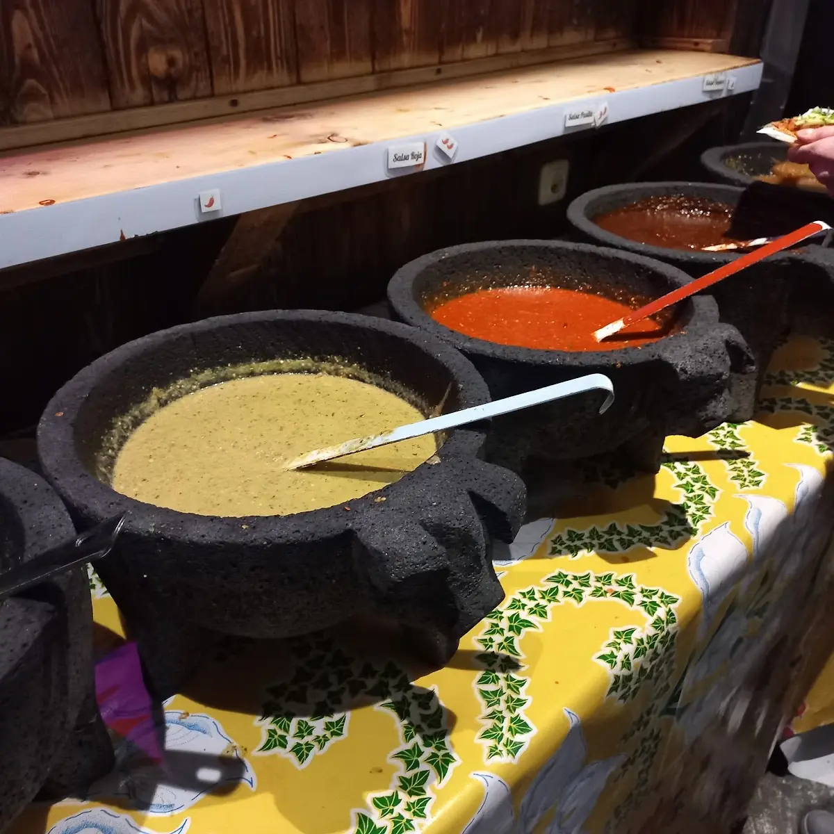 Salsa Verde, Taquería El Oso