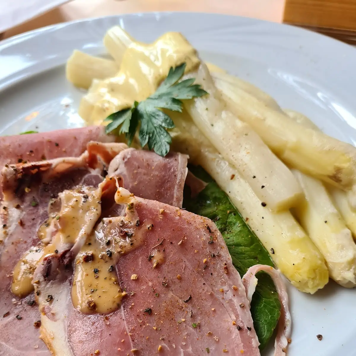 Spargel Mit Katenschinken, Restaurant Alte Schmiede