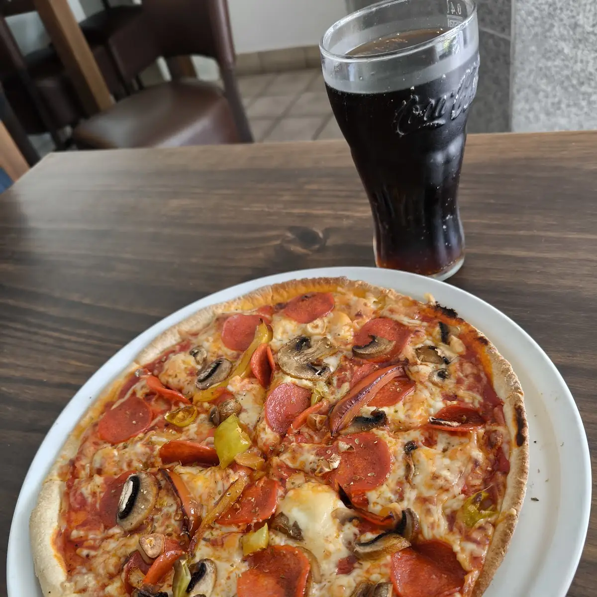 Highlights, Pizzeria Pinel