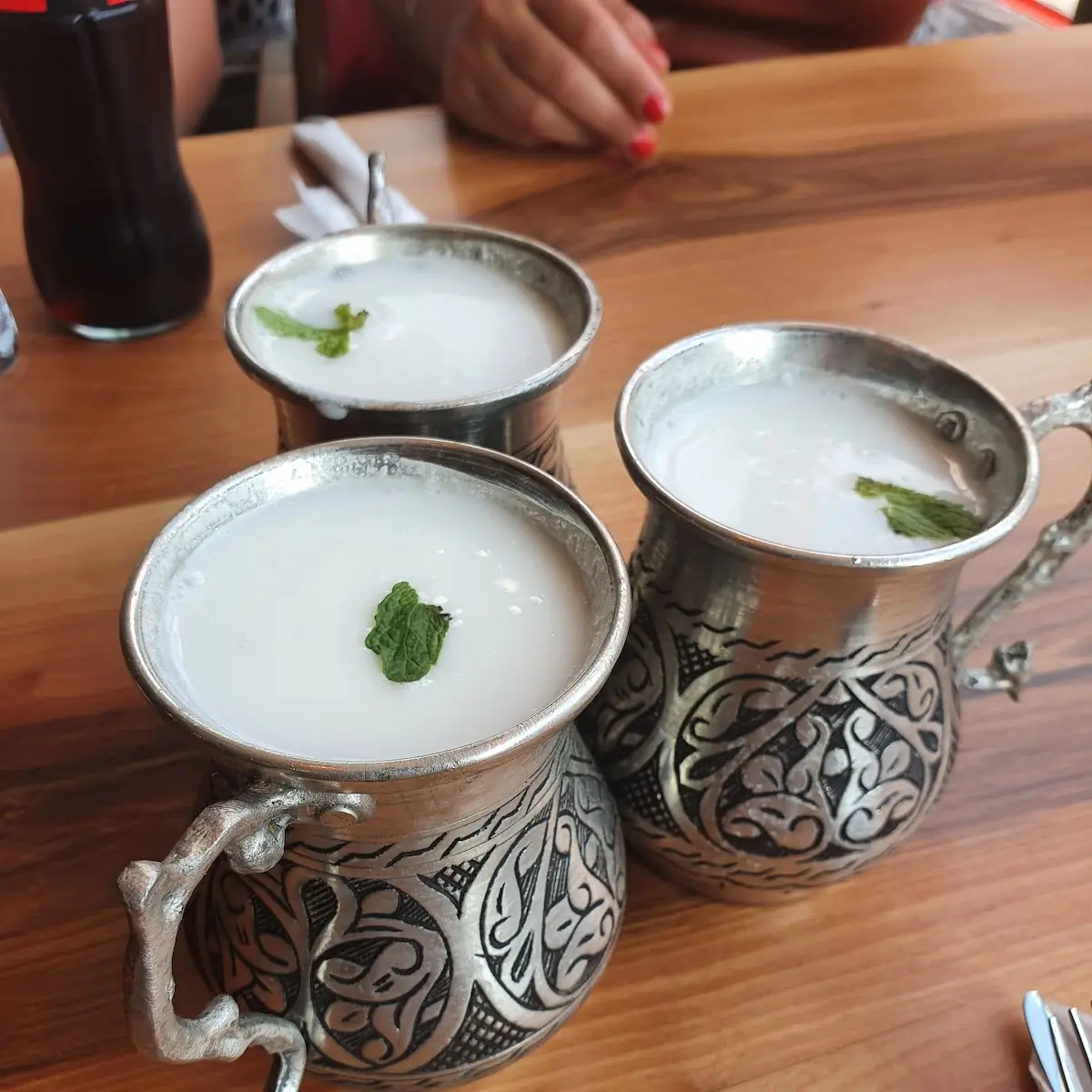 Ayran, Mem U Zin - Lübeck