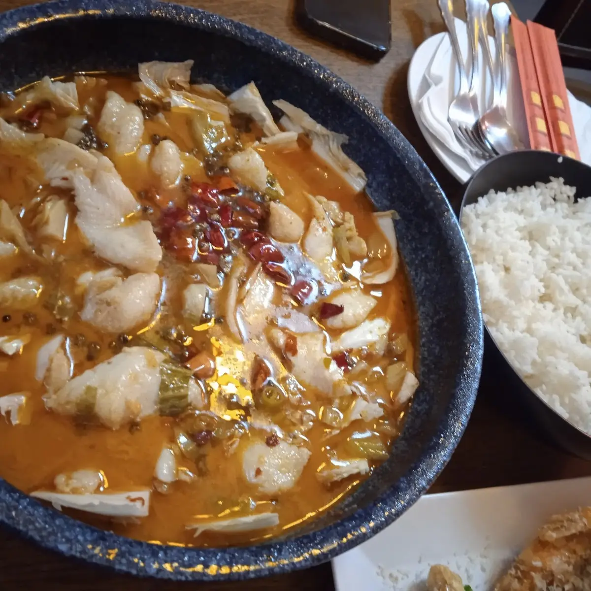 Fischsuppe, Lijianger Restaurant Frankfurt