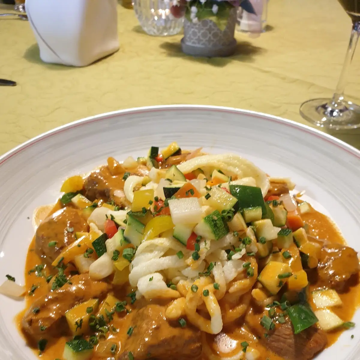 Kalbsrahmgulasch