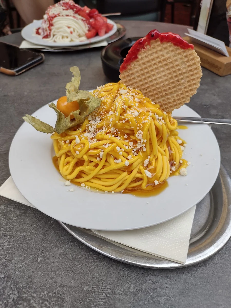 Spaghetti Eis Mango