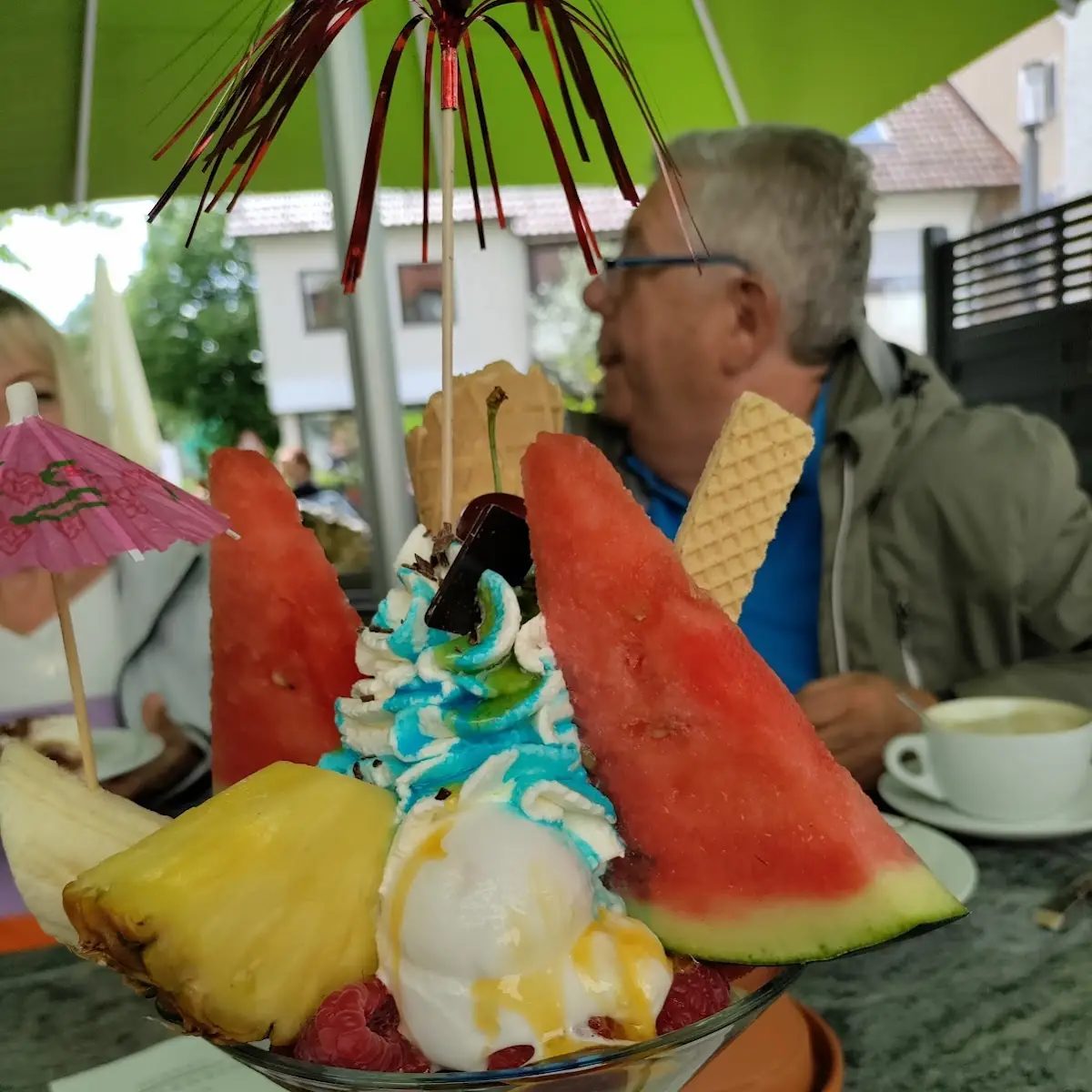 Früchteeisbecher