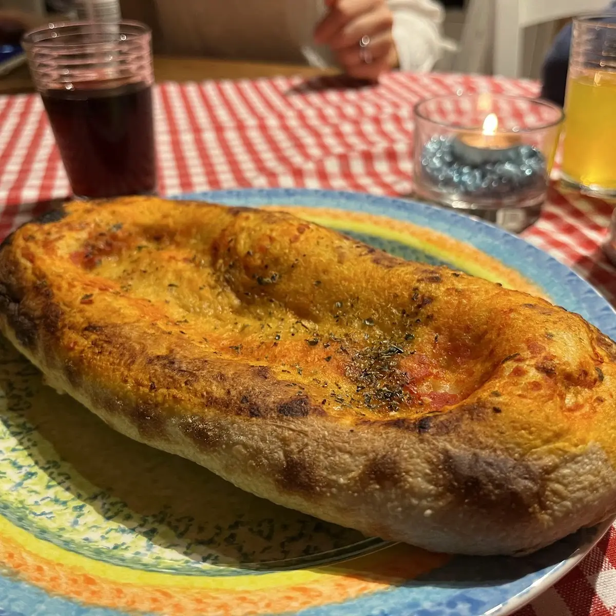 Calzone, Pizzabäckerei „Da Pietro“