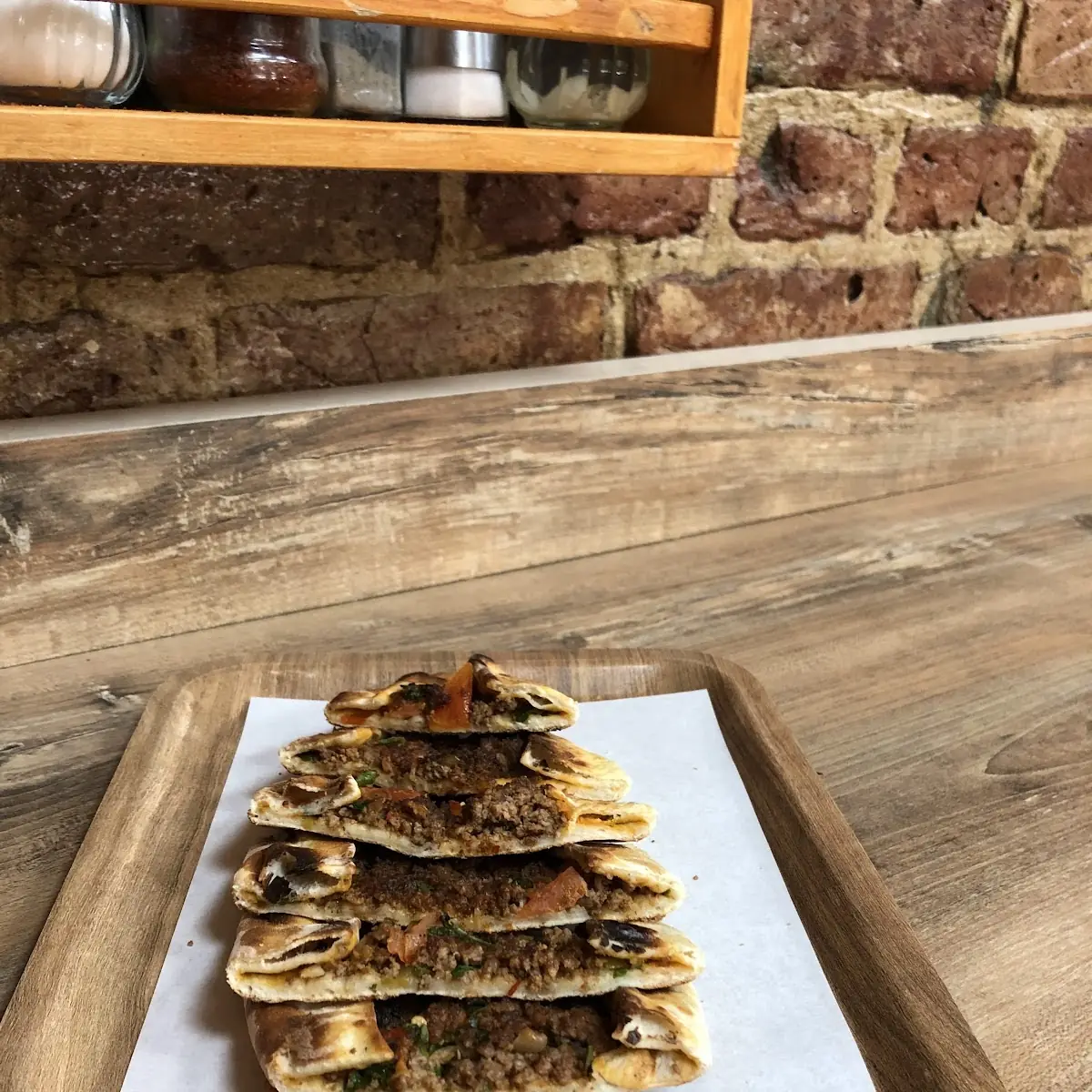 Pide Mit Hackfleisch, Imren Grill