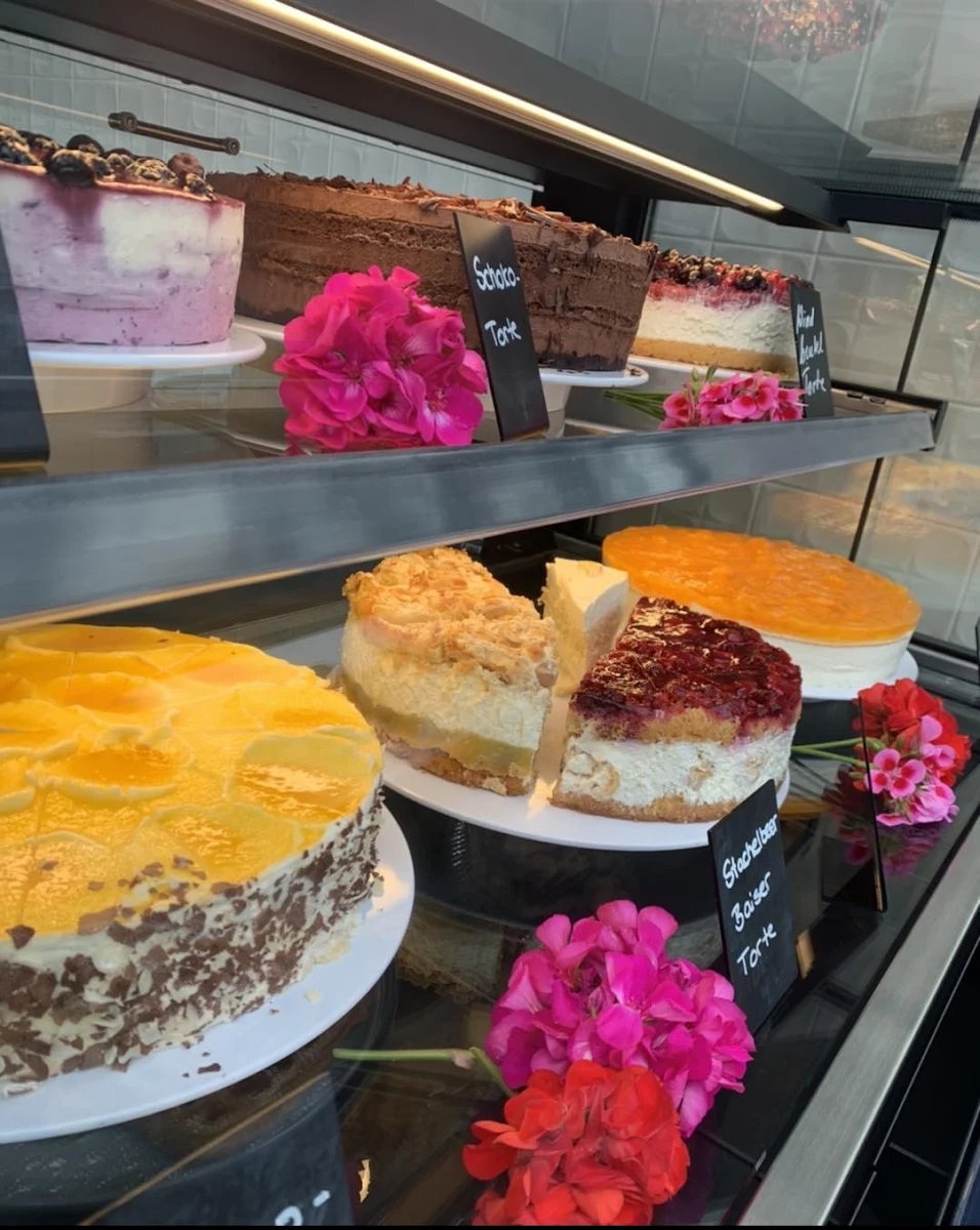 Torte, Café Karl by woelk