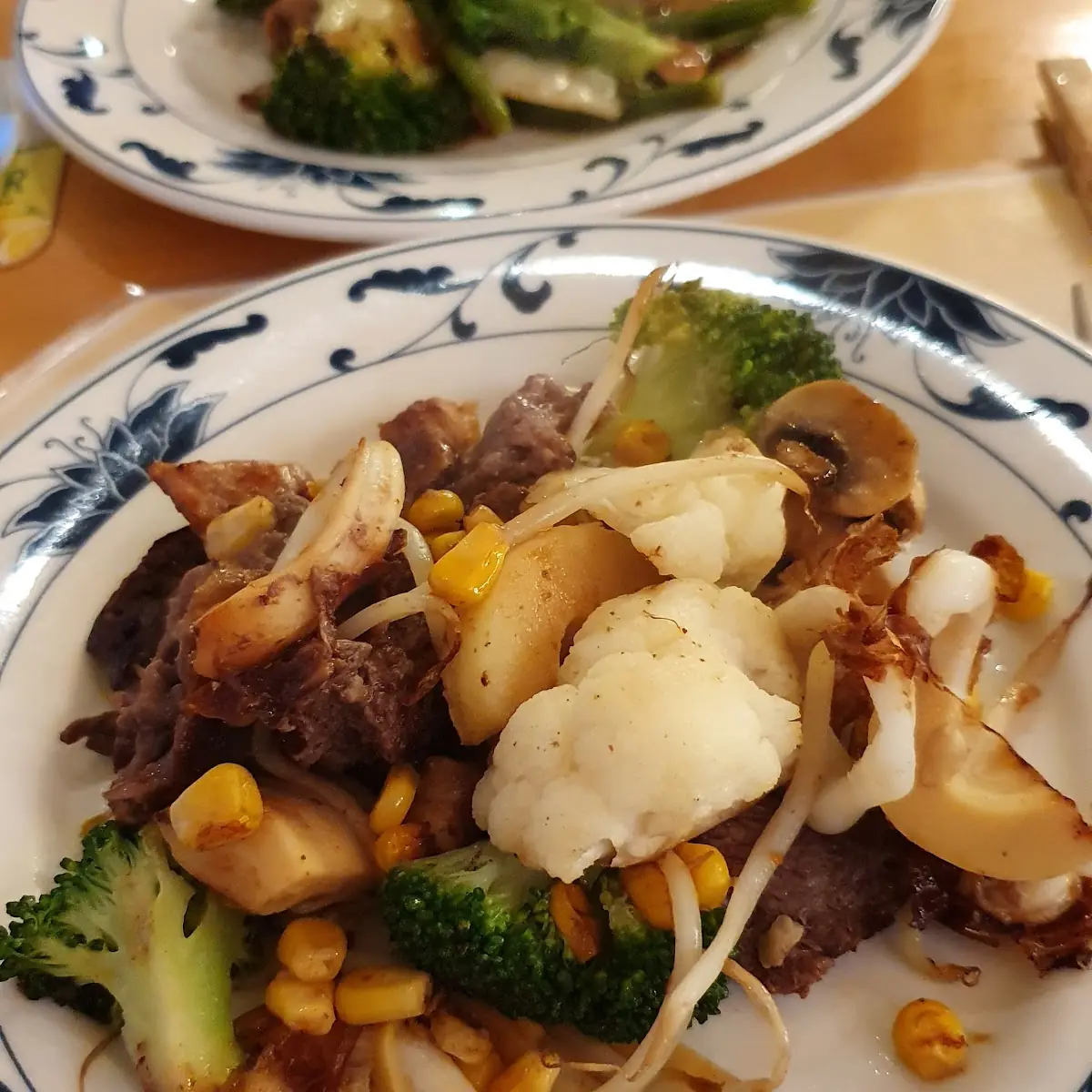 Mongolischer Grillteller, Restaurant Dschingiskhan