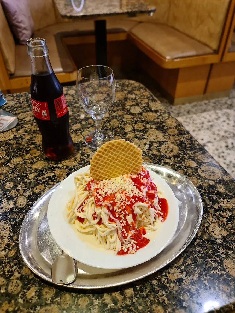 Spaghetti Eis