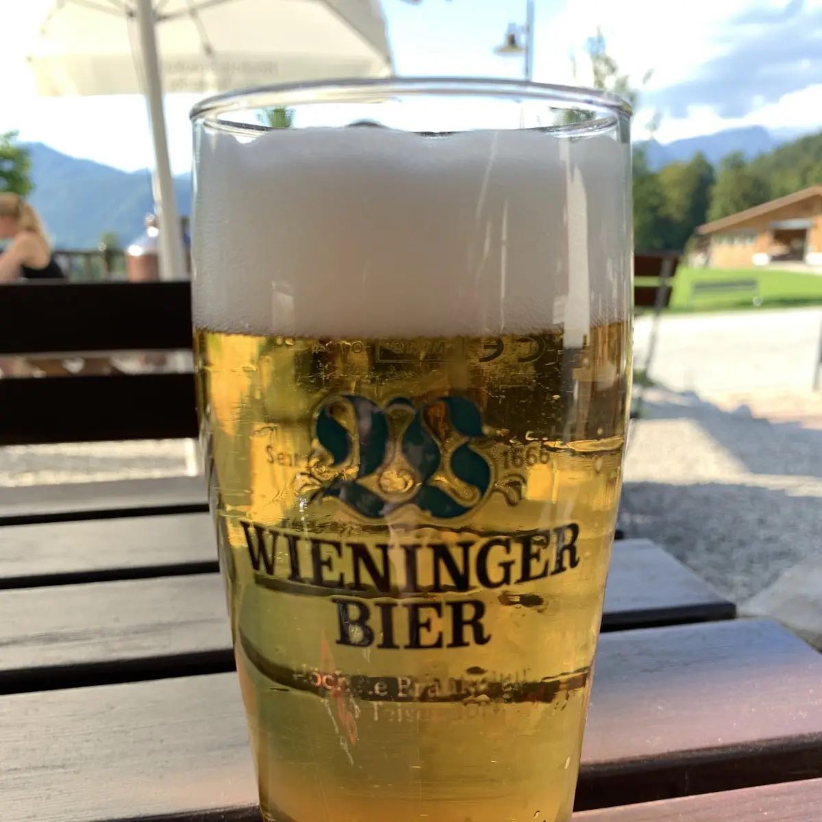 Helles Bier, Restaurant Pizzeria Seealm Lago