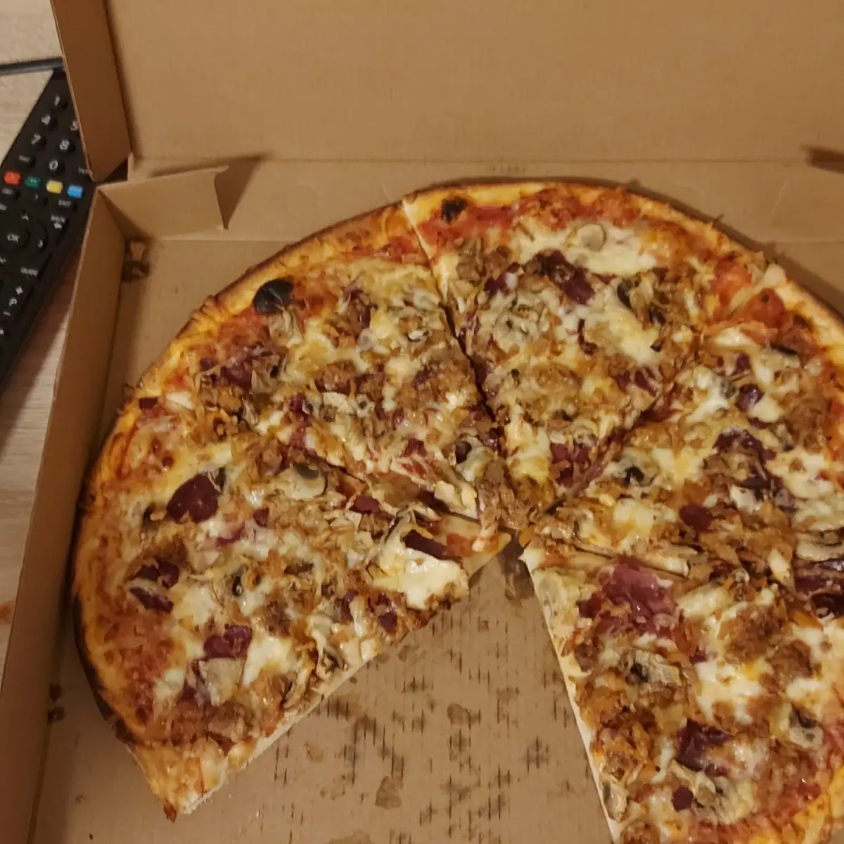 Pizza Bacon Maxi Mit Rinderhackfleisch