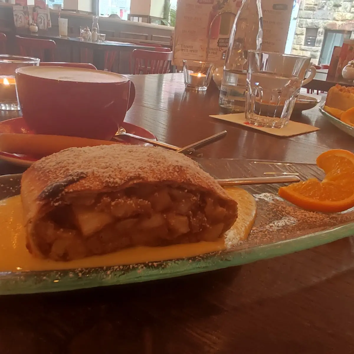 Apfelstrudel