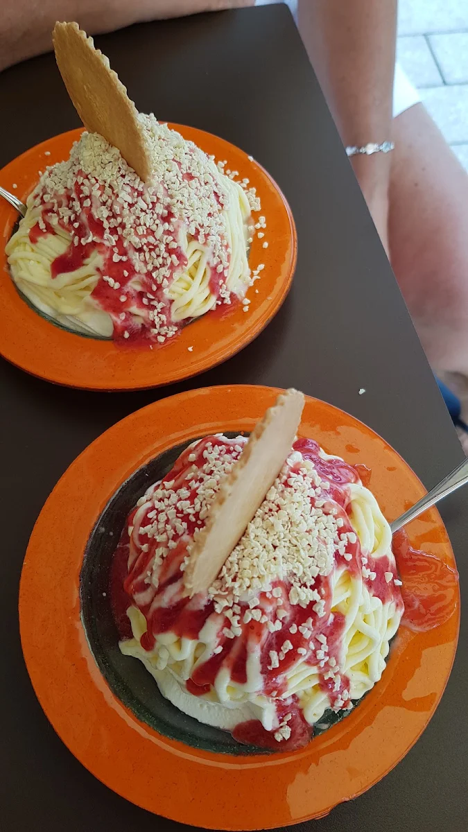 Spaghetti Eis