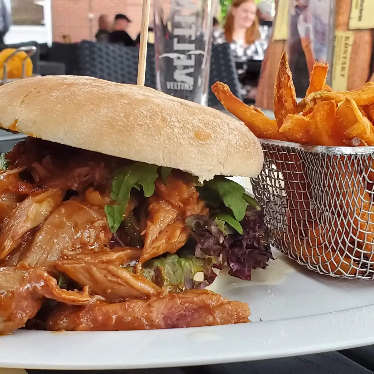 Pulled Pork Burger Menü, Roadhouse Schneiderkrug