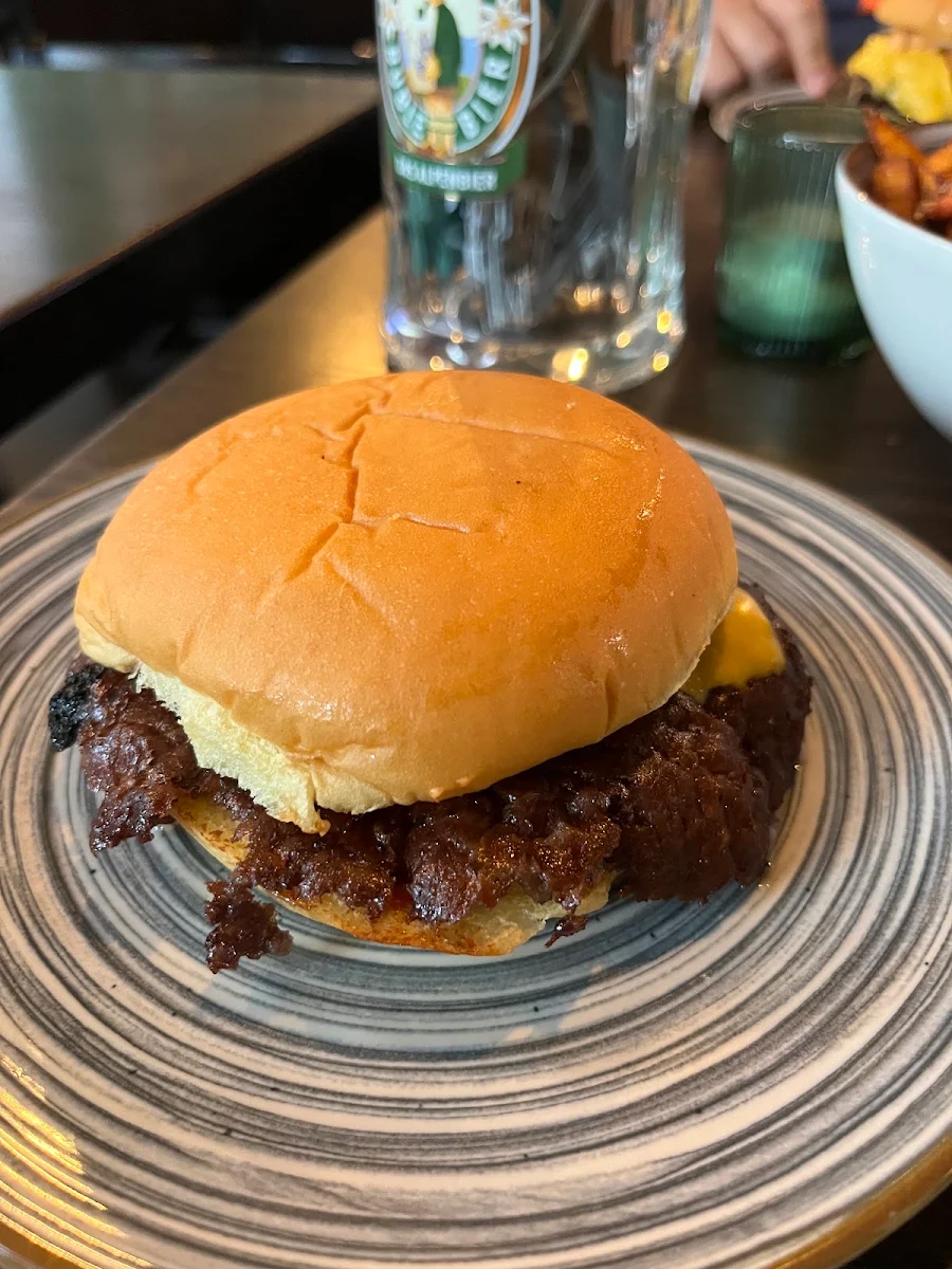 Chopper Cheeseburger