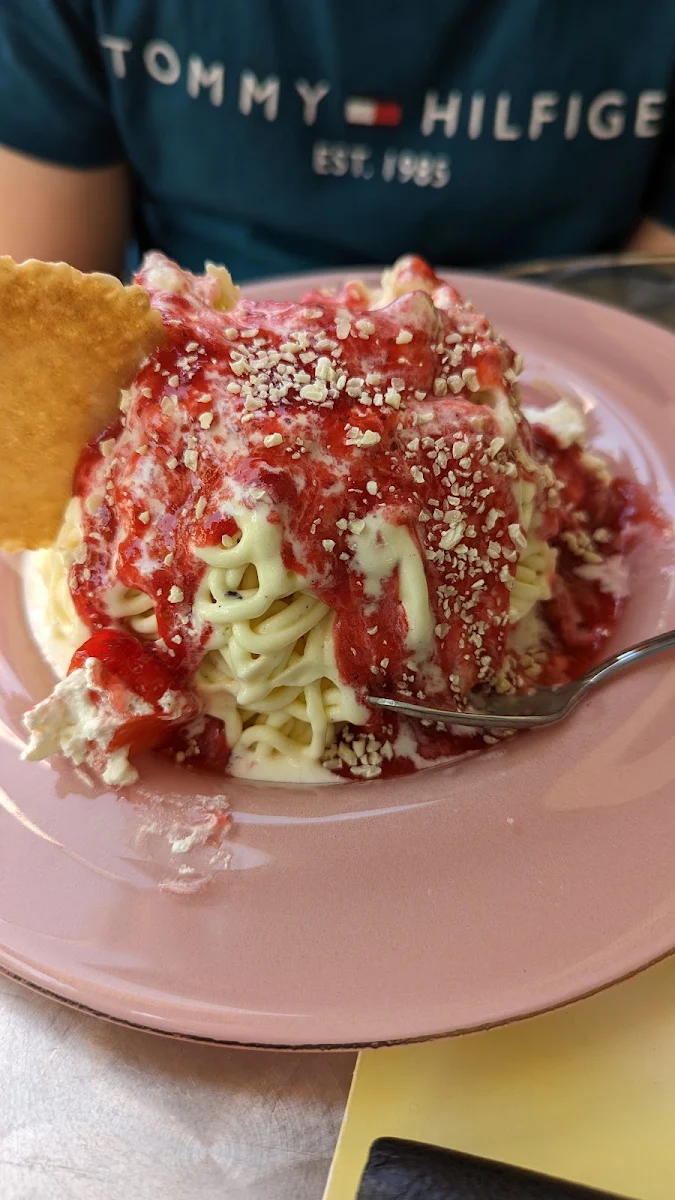 Spaghetti Eis