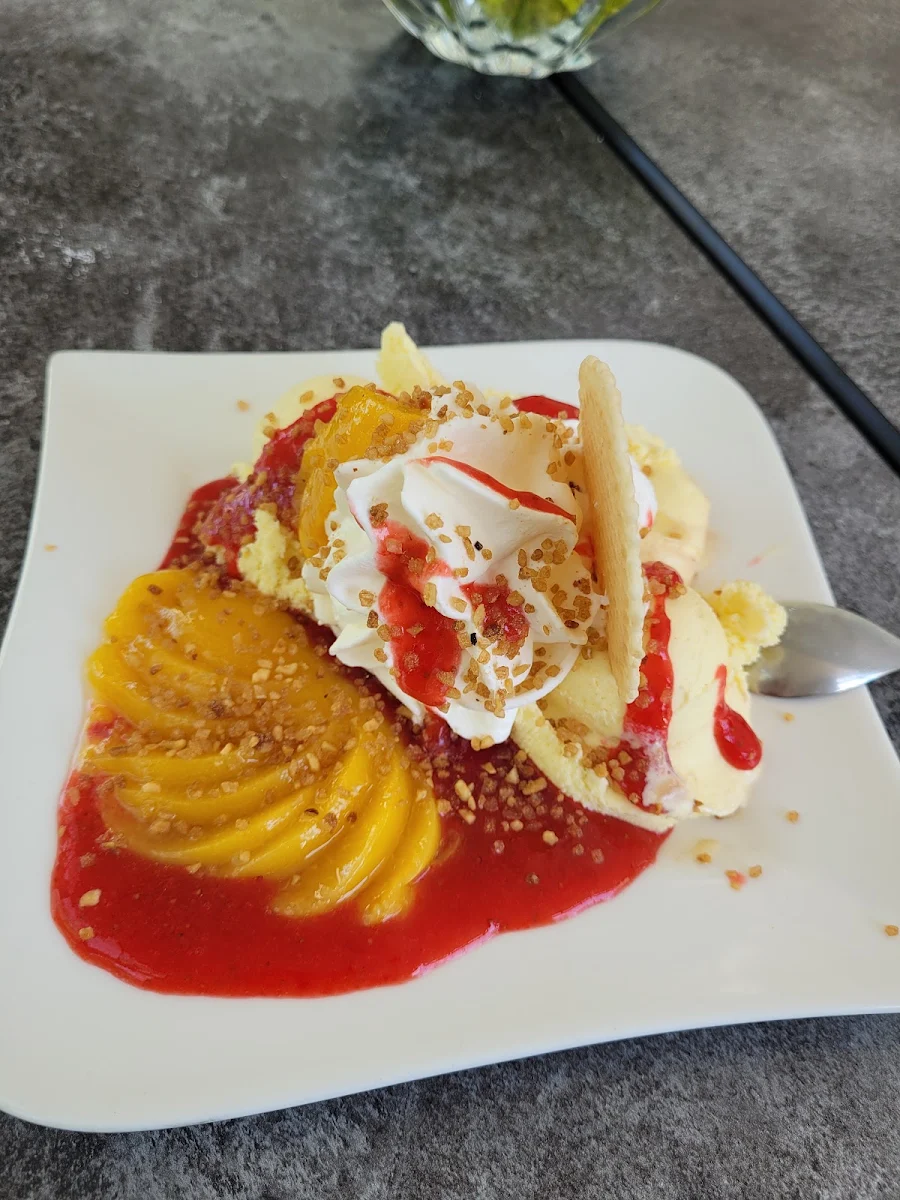 Pfirsichteller, Das Eis Haus