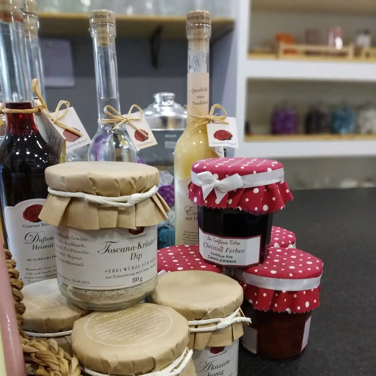 Marmelade, Sweet Home Café