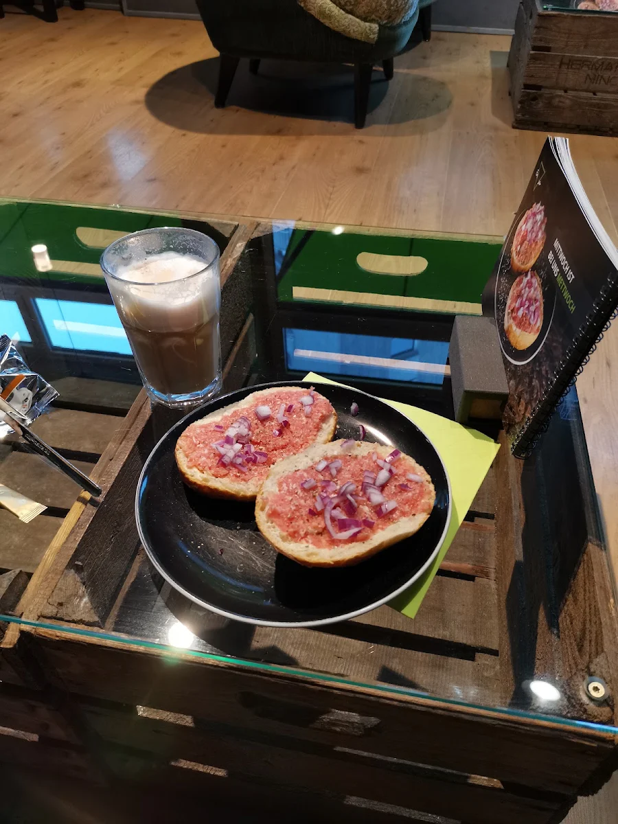 Mettbrötchen, ErlebBar