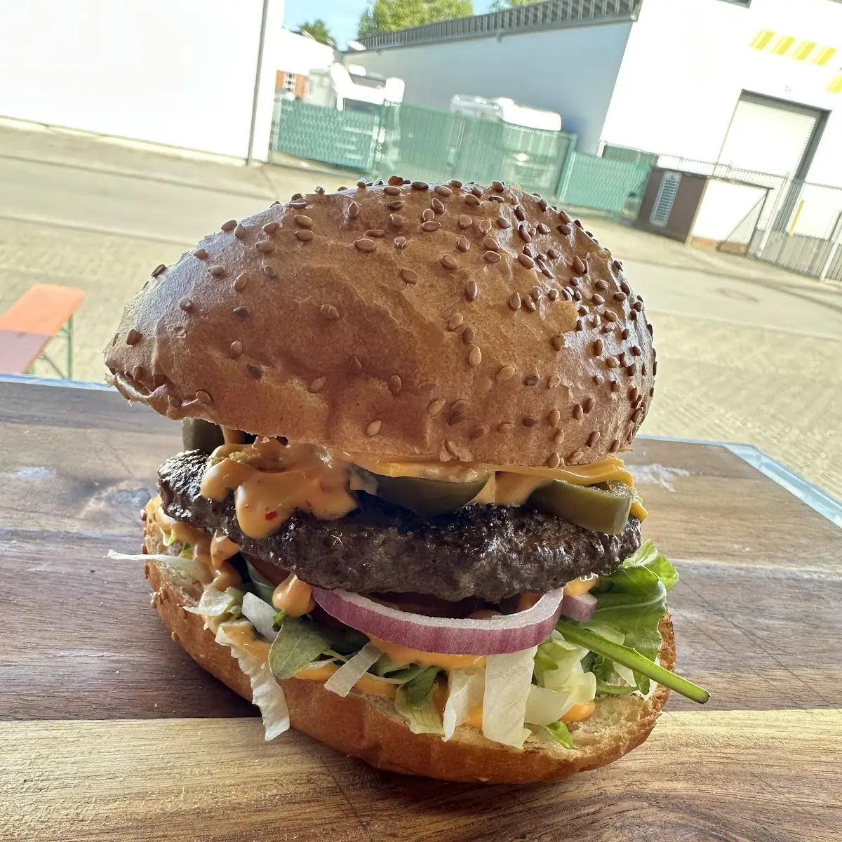 Highlights, Burger Atown