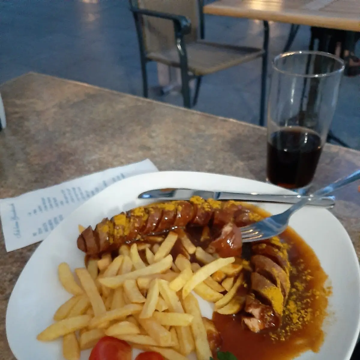 Currywurst Und Pommes