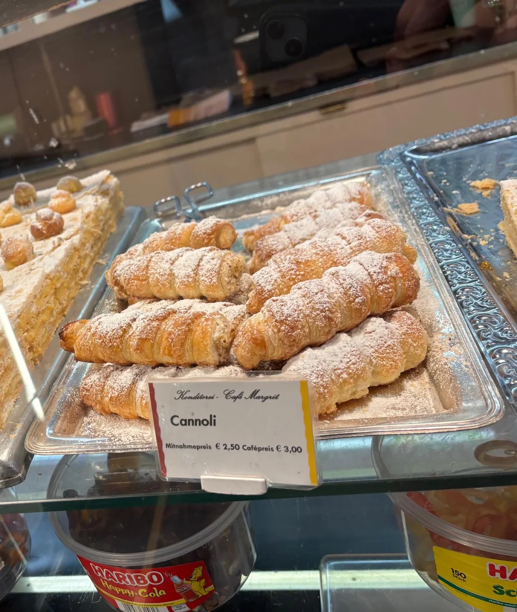Cannoli