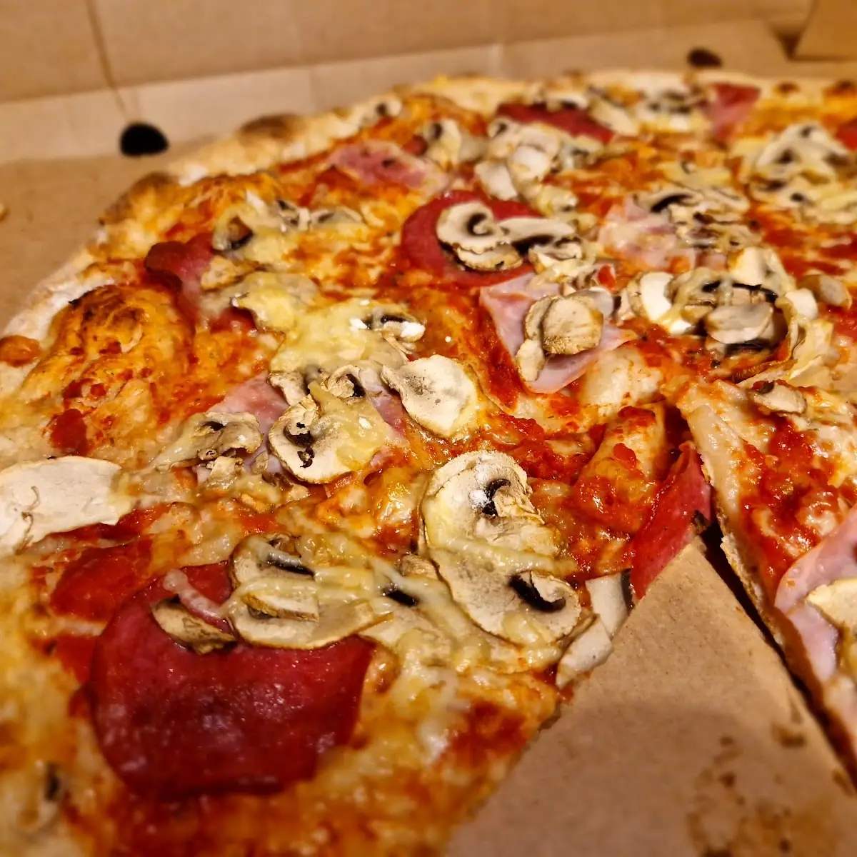 Highlights, Pizza One Moorenbrunn, Nürnberg