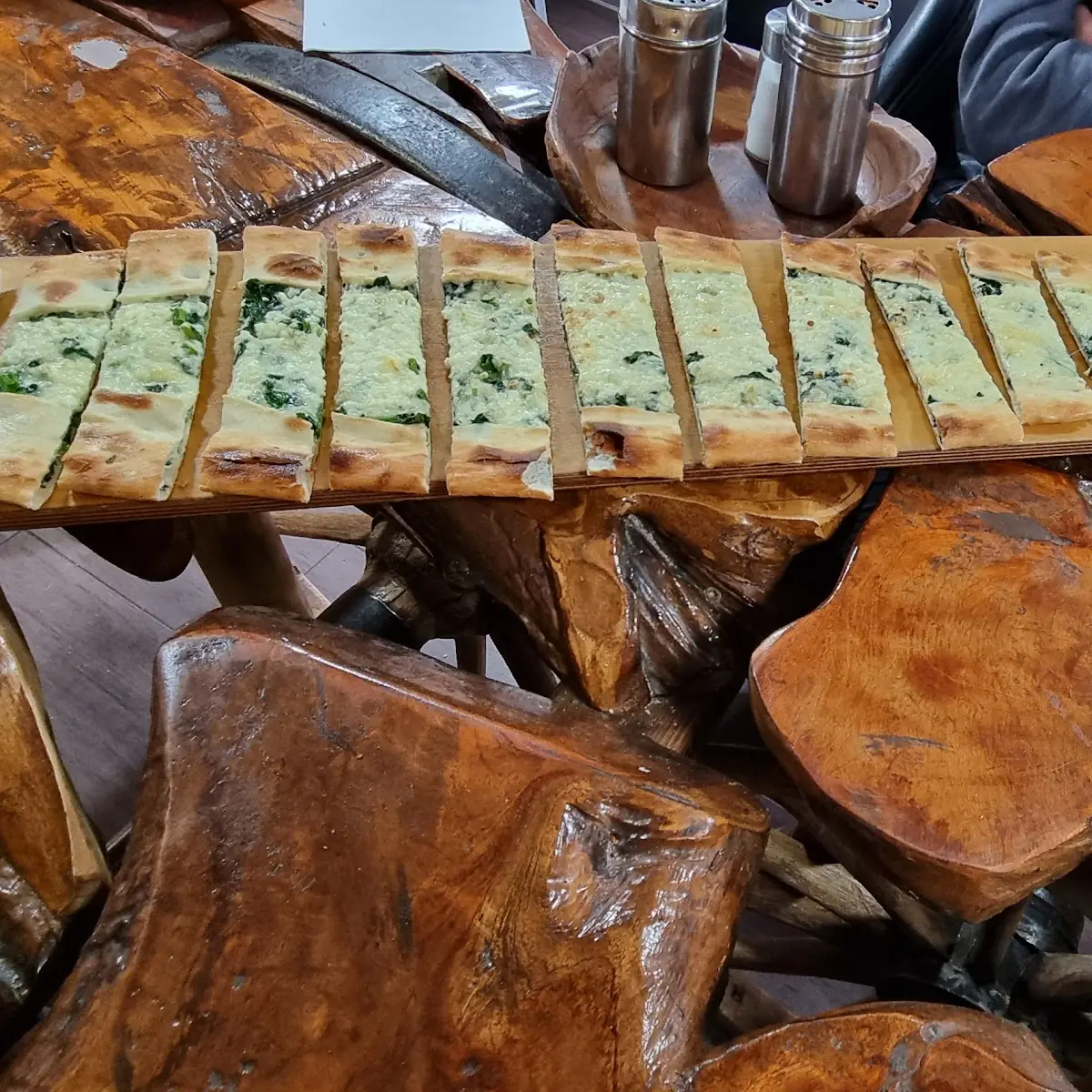 Pide Spinat