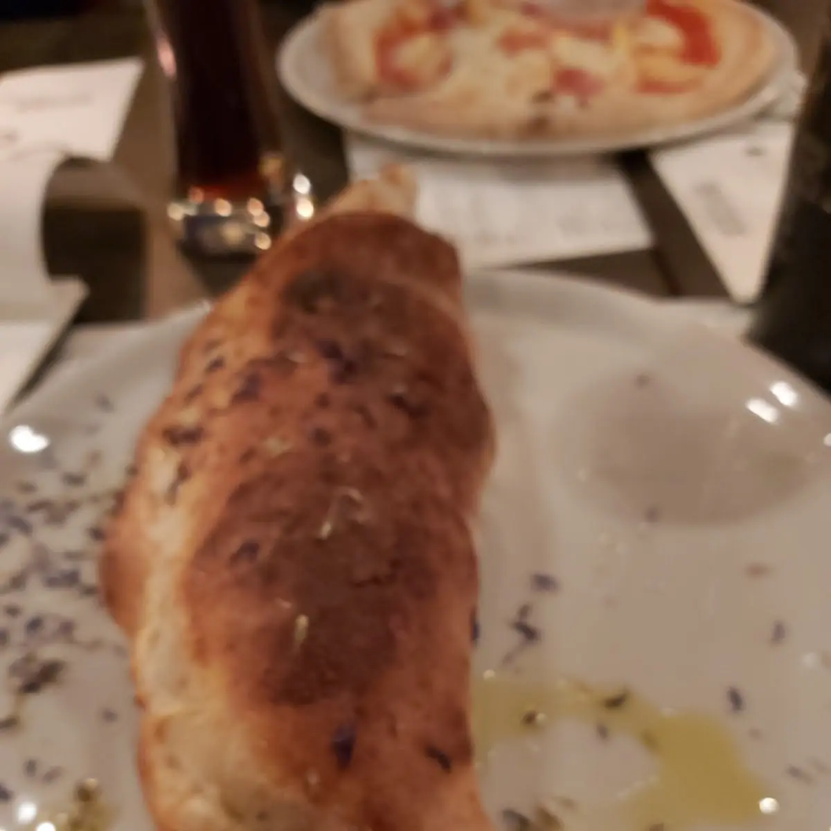 Pizza Calzone Normal, BREXX. Bier. Pizza. Bowling.