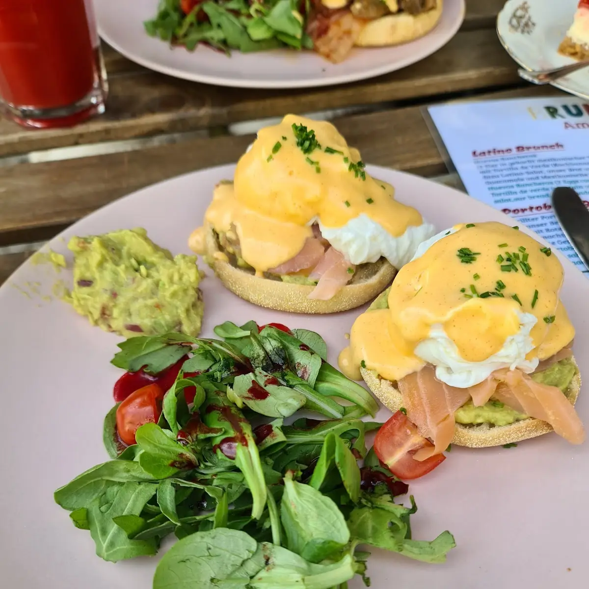 Eggs Benedict, Café Señorita Ploff