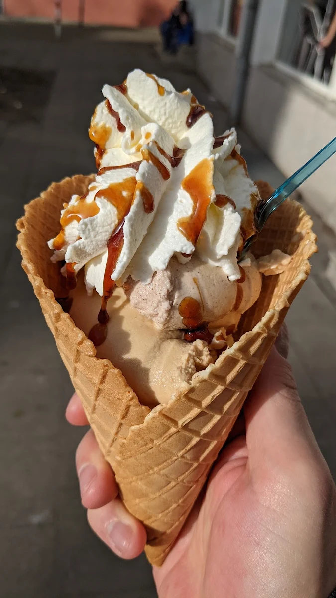 Überaschungseis